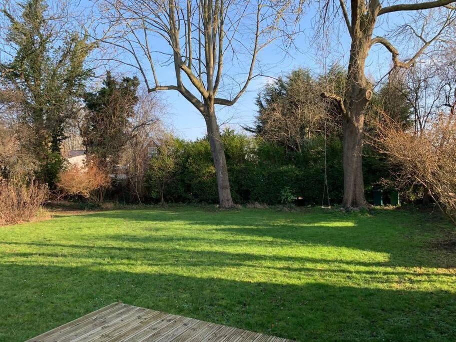 River Cabin Retreat Shepperton Buitenkant foto